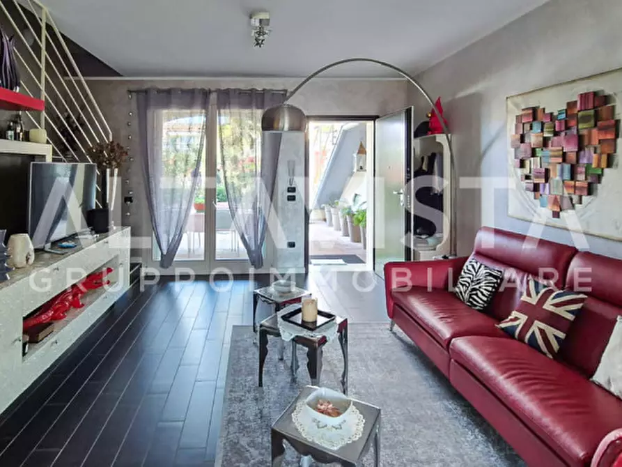 Immagine 10 di Villetta a schiera in vendita  in Via Drugolo a Lonato del Garda