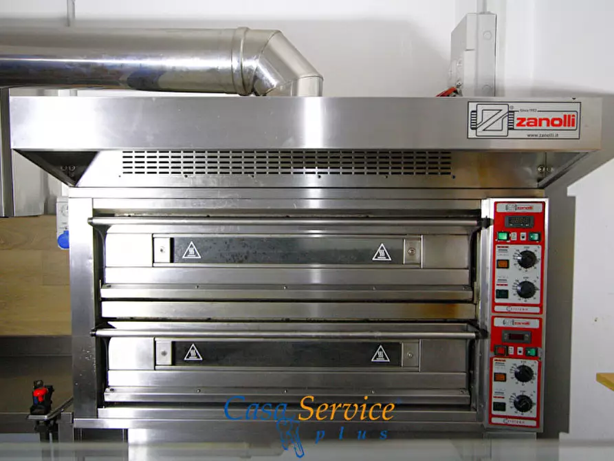 Immagine 17 di Attività commerciale in vendita  in Corso Roma a Gallipoli