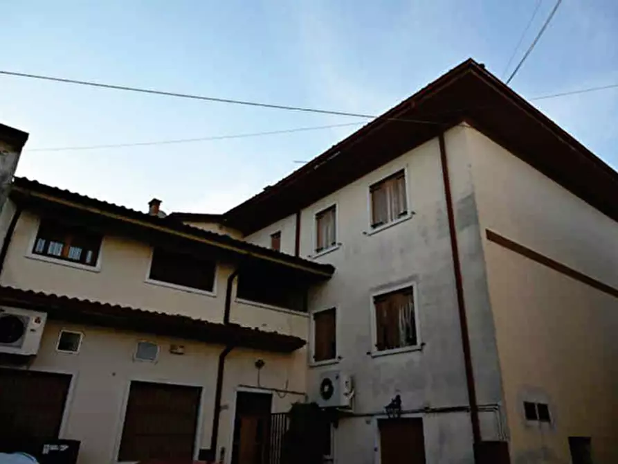 Immagine 5 di Casa indipendente in vendita  in Via Due Porte a Pastrengo