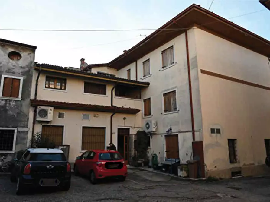 Immagine 11 di Casa indipendente in vendita  in Via Due Porte a Pastrengo