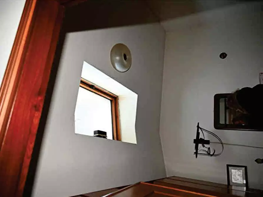 Immagine 31 di Casa indipendente in vendita  in Via Due Porte a Pastrengo