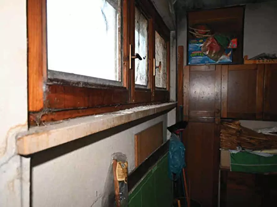 Immagine 37 di Casa indipendente in vendita  in Via Due Porte a Pastrengo