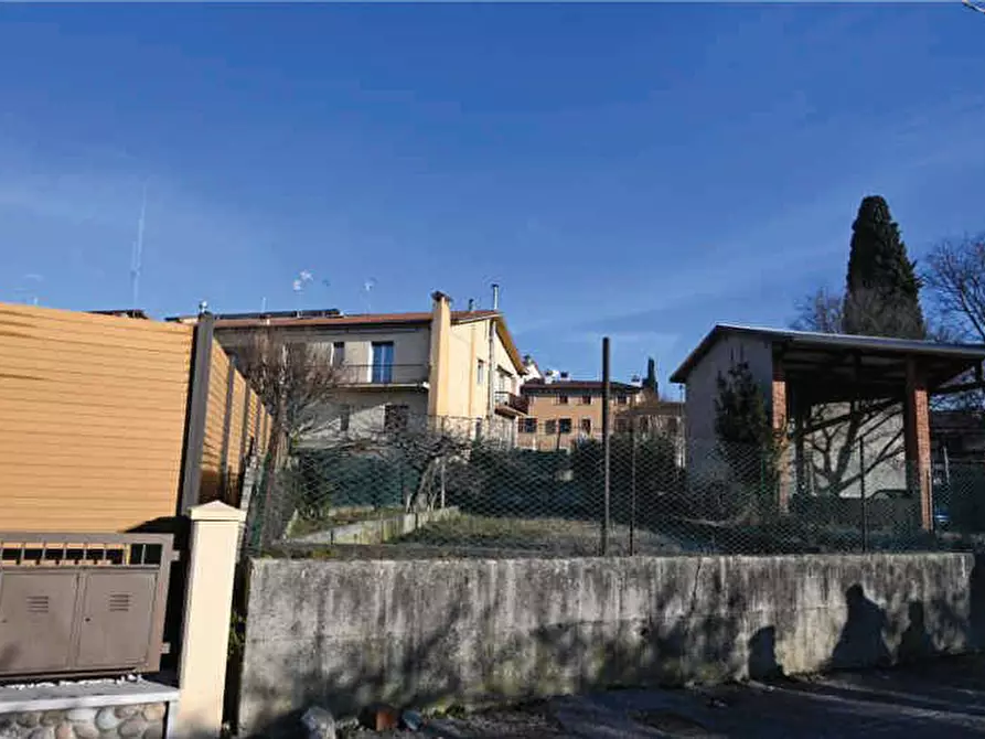 Immagine 44 di Casa indipendente in vendita  in Via Due Porte a Pastrengo