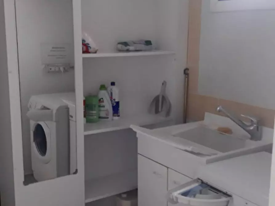 Immagine 12 di Appartamento in vendita  in Via Aosta a Parma