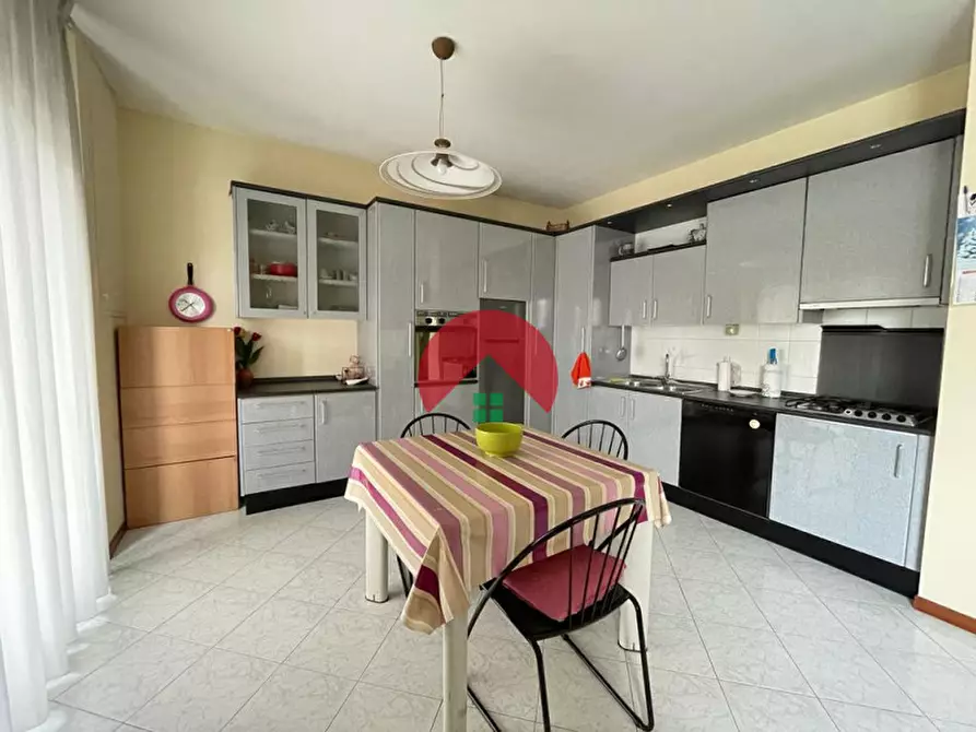 Immagine 4 di Appartamento in vendita  in piazza mulino a Matera