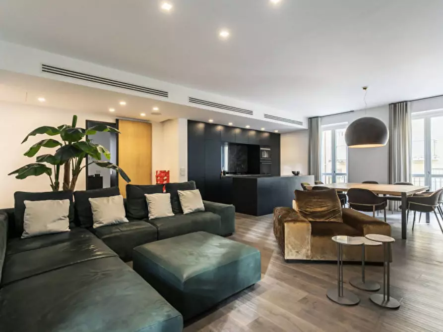 Immagine 5 di Appartamento in vendita  in Via Quarenghi 32 a Bergamo