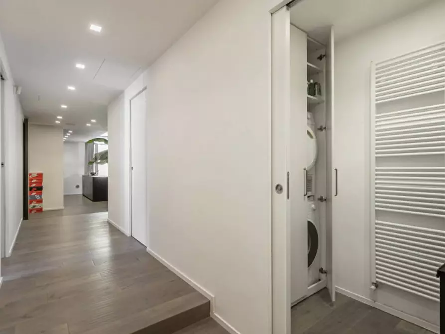 Immagine 11 di Appartamento in vendita  in Via Quarenghi 32 a Bergamo