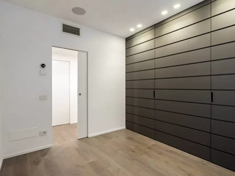 Immagine 12 di Appartamento in vendita  in Via Quarenghi 32 a Bergamo