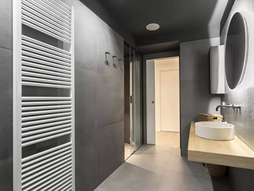 Immagine 16 di Appartamento in vendita  in Via Quarenghi 32 a Bergamo