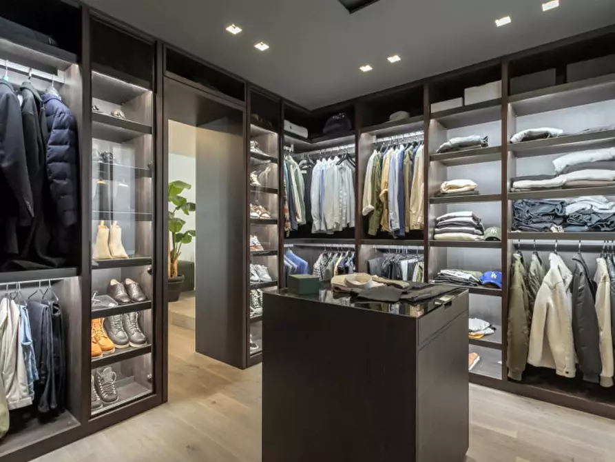 Immagine 17 di Appartamento in vendita  in Via Quarenghi 32 a Bergamo