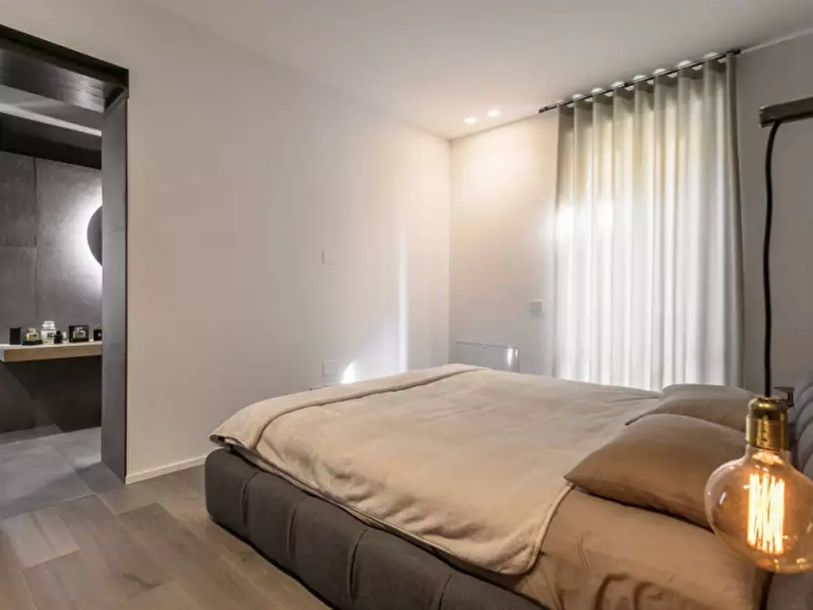 Immagine 22 di Appartamento in vendita  in Via Quarenghi 32 a Bergamo