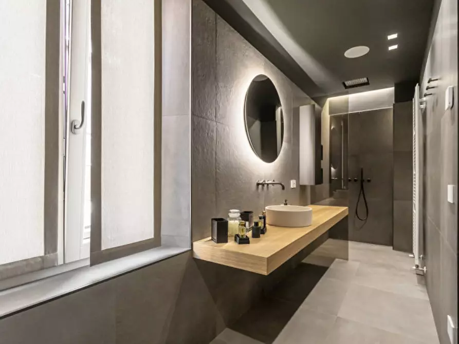 Immagine 25 di Appartamento in vendita  in Via Quarenghi 32 a Bergamo