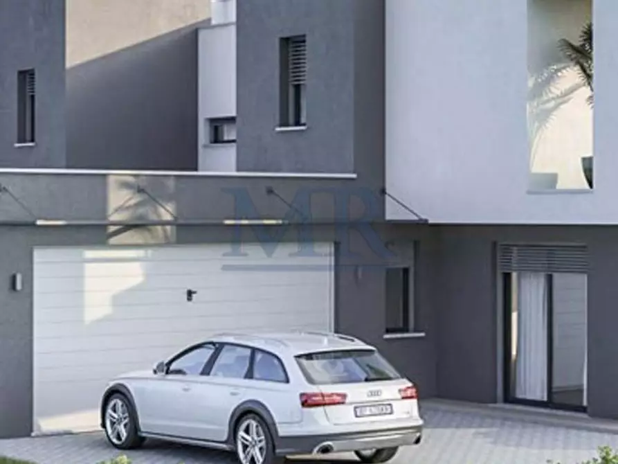 Immagine 1 di Casa quadrifamiliare in vendita  in Via Savioli a Abano Terme