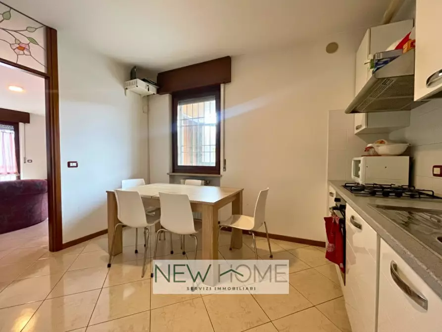 Immagine 11 di Camera in affitto  in Via Capodistria 2 a Verona