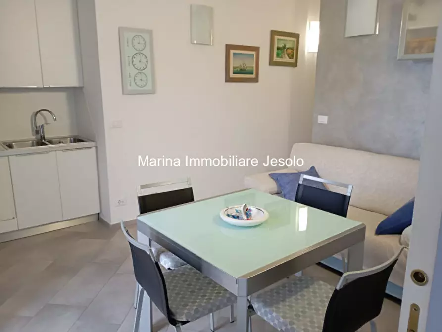 Immagine 1 di Appartamento in vendita  in Via Olanda a Jesolo