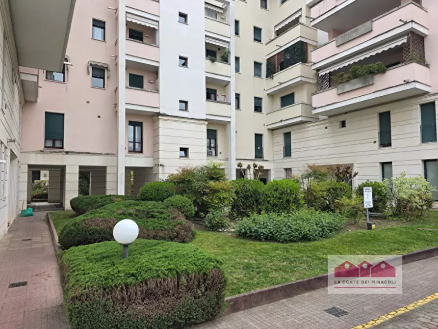 Immagine 21 di Appartamento in vendita  in Via Giacomo Medici a Vicenza