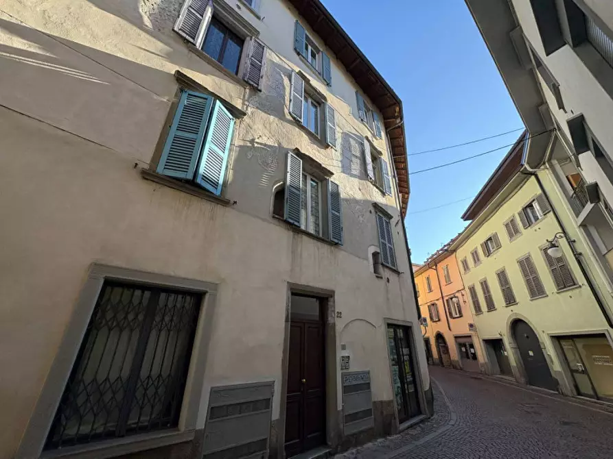 Immagine 1 di Appartamento in vendita  in Via Fantoni 22 a Alzano Lombardo
