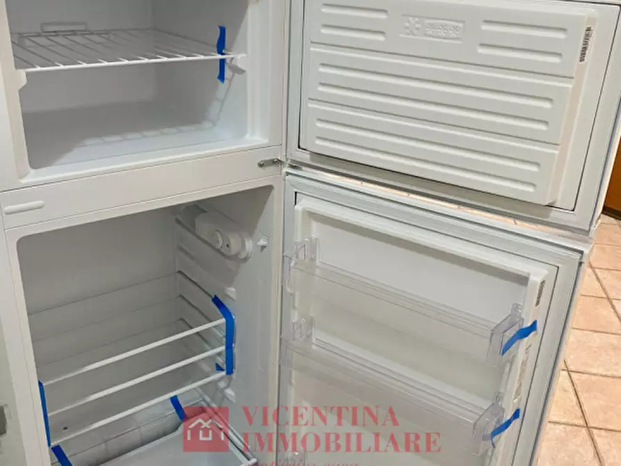 Immagine 13 di Appartamento in affitto  in Via Raffaele Pasi 40 a Vicenza