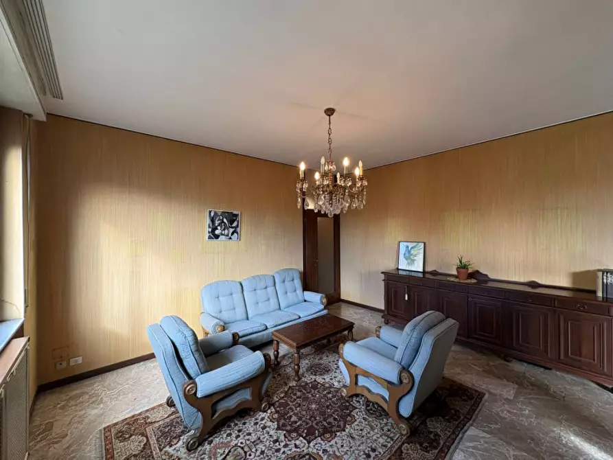 Immagine 2 di Appartamento in vendita  in Via Tremana,1 Bergamo a Bergamo