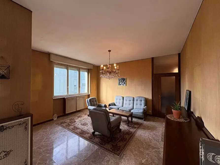 Immagine 3 di Appartamento in vendita  in Via Tremana,1 Bergamo a Bergamo