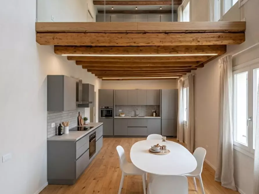 Immagine 2 di Appartamento in vendita  in Contra' San Silvestro a Vicenza