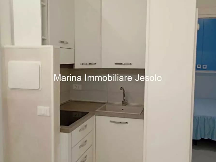 Immagine 3 di Appartamento in vendita  in Via Altinate a Jesolo