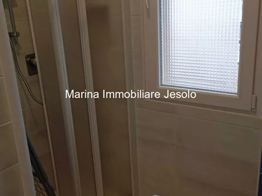 Immagine 9 di Appartamento in vendita  in Via Altinate a Jesolo