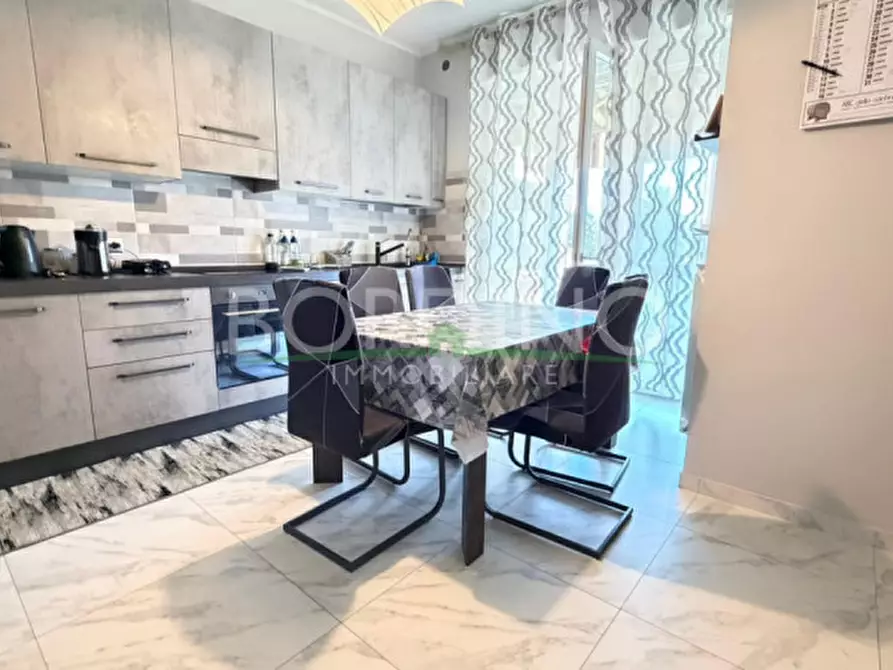 Immagine 5 di Appartamento in vendita  in Via Neive snc a Castagnito