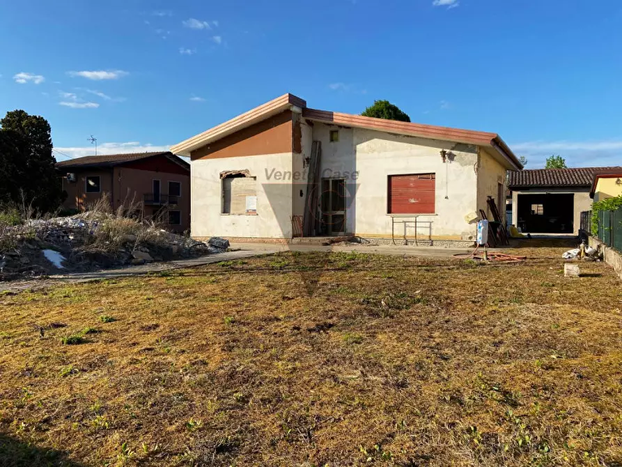 Immagine 1 di Casa indipendente in vendita  in Via Redipuglia 17 a Campagna Lupia