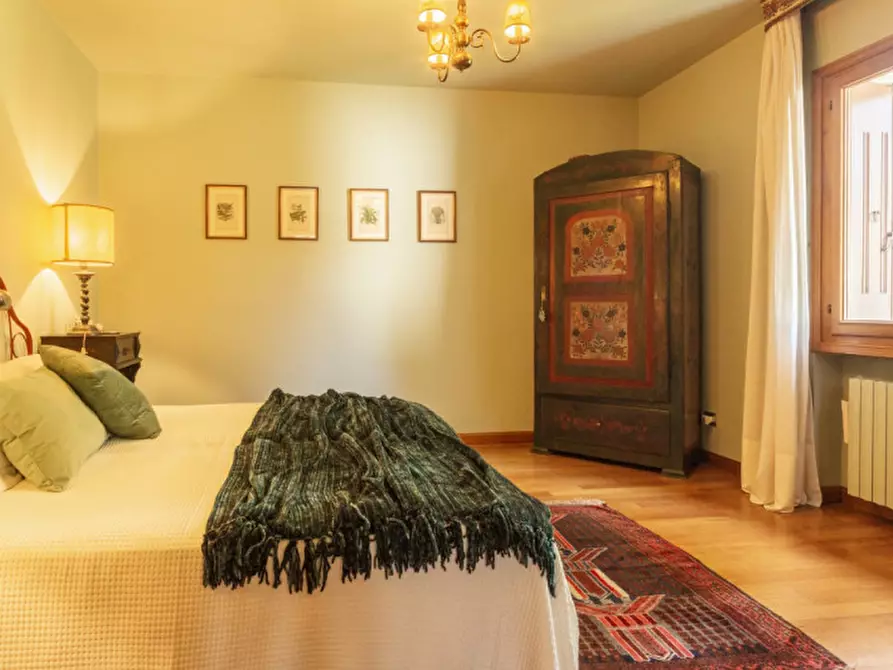 Immagine 9 di Villa in vendita  in Via Quattro Novembre a Aviano