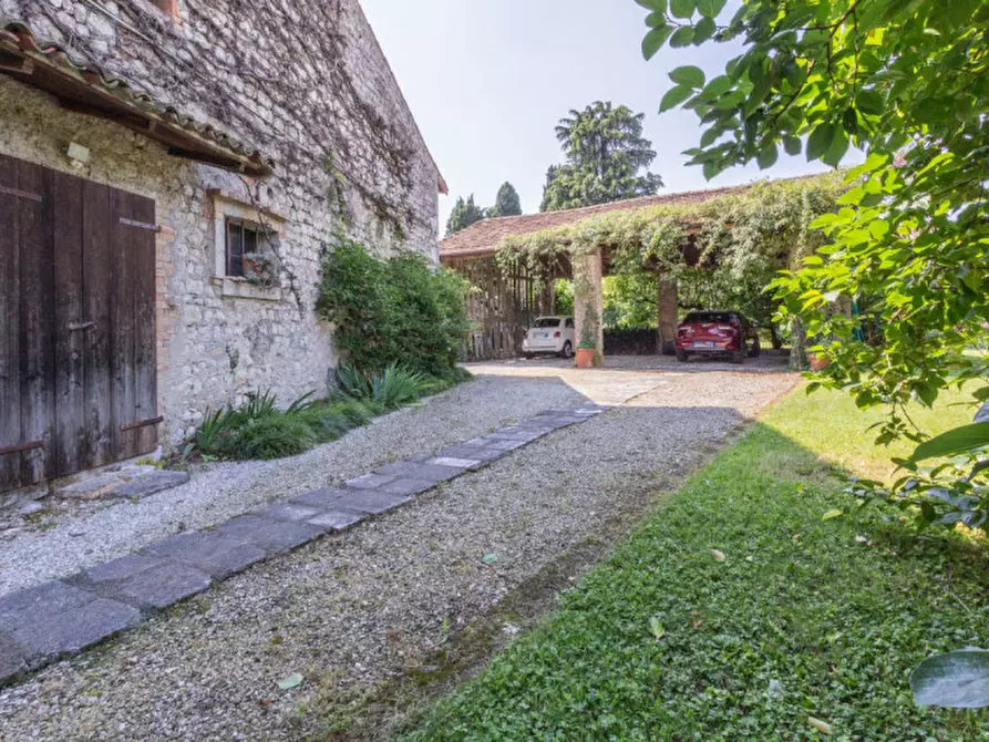 Immagine 13 di Villa in vendita  in Via Quattro Novembre a Aviano