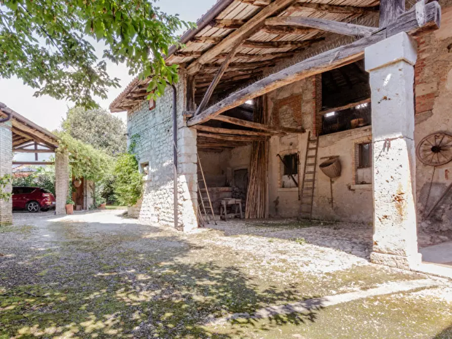 Immagine 29 di Villa in vendita  in Via Quattro Novembre a Aviano