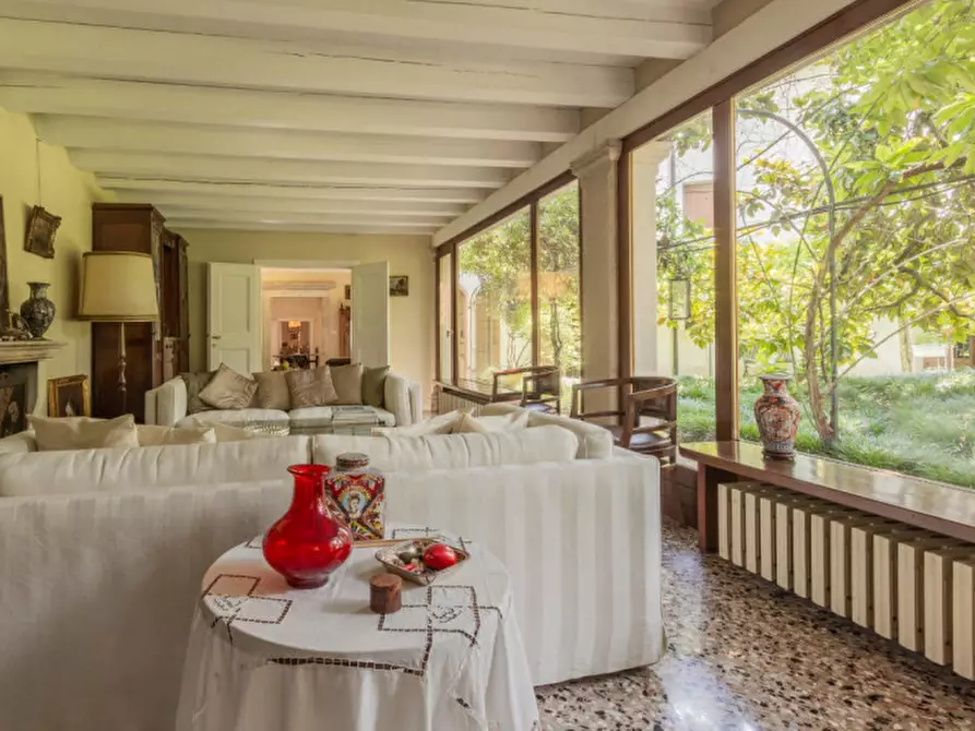 Immagine 30 di Villa in vendita  in Via Quattro Novembre a Aviano