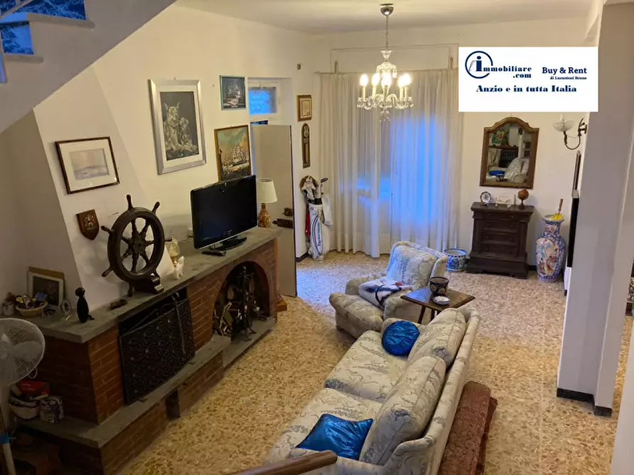 Immagine 4 di Villa in vendita  in via montelivata a Nettuno