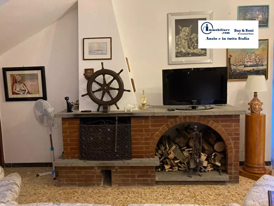 Immagine 15 di Villa in vendita  in via montelivata a Nettuno