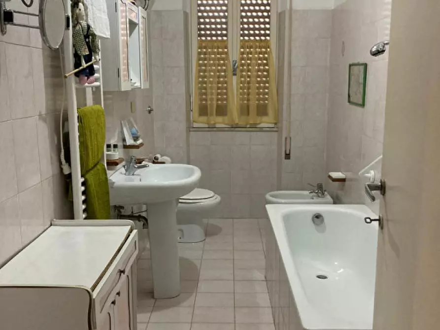 Immagine 28 di Villa in vendita  in via montelivata a Nettuno