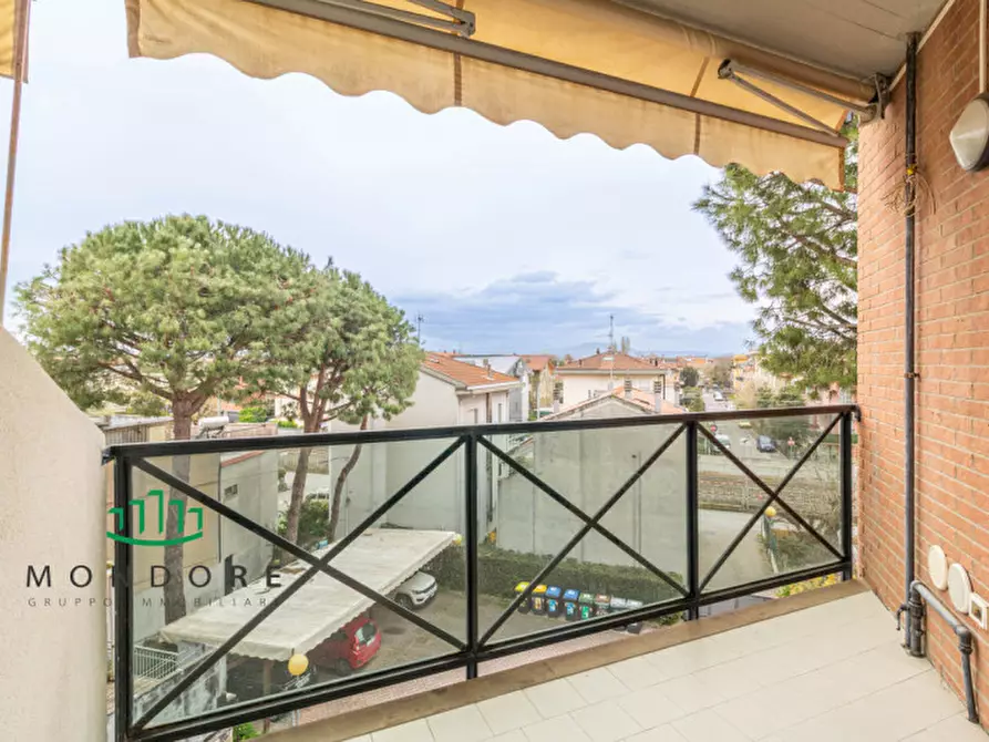 Immagine 5 di Appartamento in vendita  in Viale Modena a Rimini