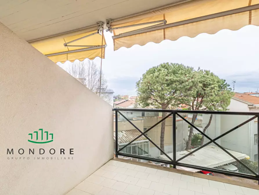 Immagine 6 di Appartamento in vendita  in Viale Modena a Rimini