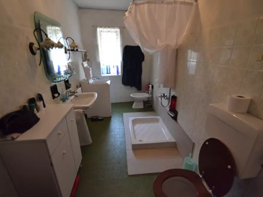 Immagine 12 di Rustico / casale in vendita  in Via Poggian a Creazzo