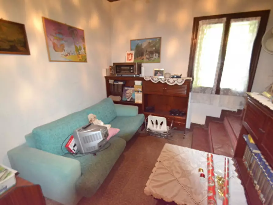 Immagine 14 di Rustico / casale in vendita  in Via Poggian a Creazzo