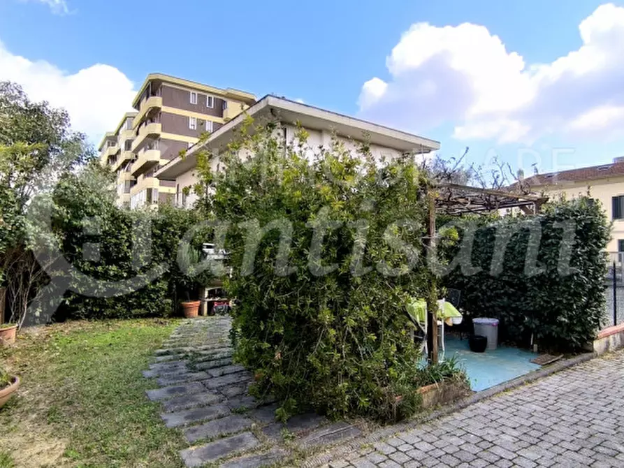 Immagine 3 di Villetta a schiera in vendita  in via di santa maria a cintoia a Firenze