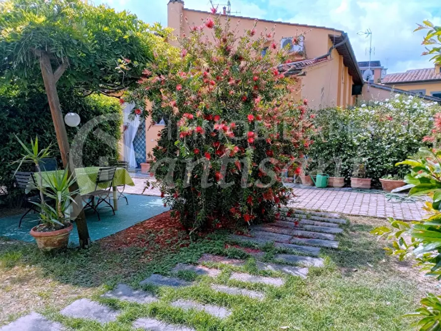 Immagine 18 di Villetta a schiera in vendita  in via di santa maria a cintoia a Firenze