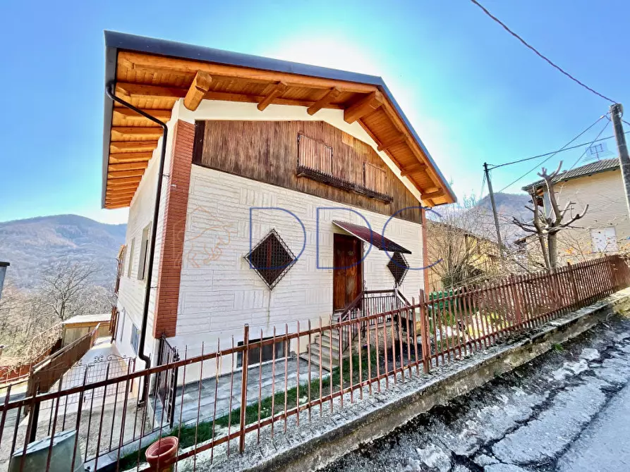 Immagine 1 di Appartamento in vendita  in Borgata Verna 101 a Giaveno