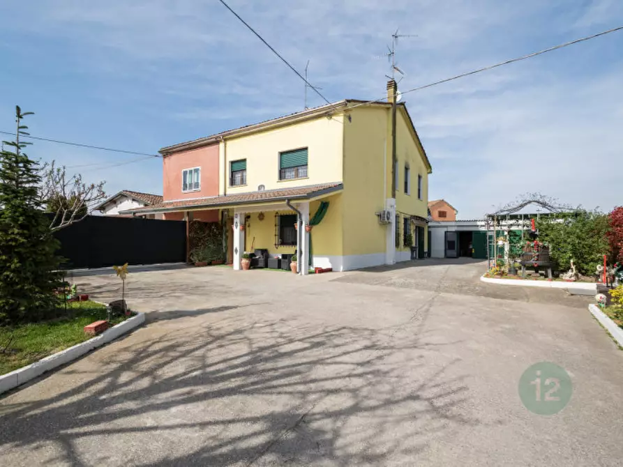 Immagine 8 di Villetta a schiera in vendita  in Viale Manzoni 71/73 a Guastalla