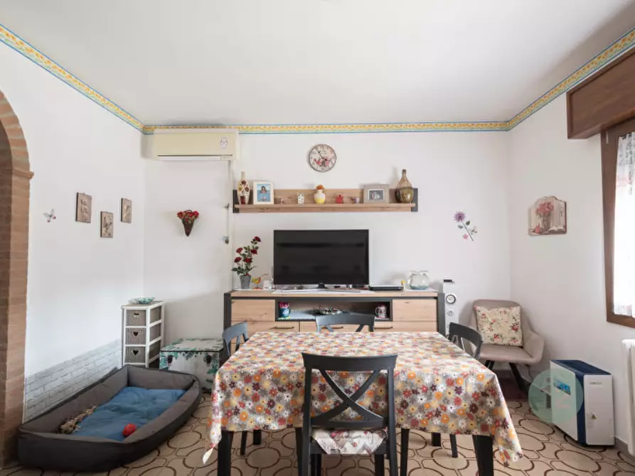 Immagine 15 di Villetta a schiera in vendita  in Viale Manzoni 71/73 a Guastalla
