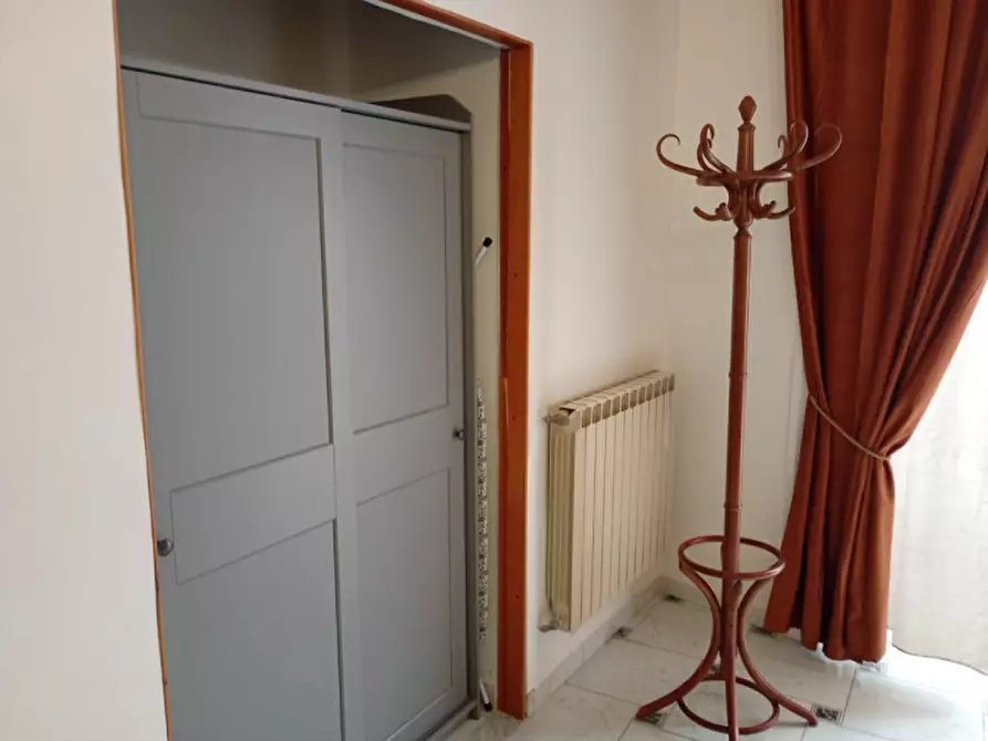 Immagine 5 di Camera in affitto  in via Salvator Rosa 56 a Napoli