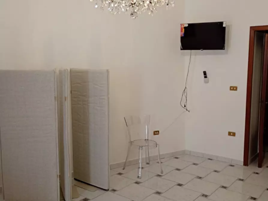 Immagine 6 di Camera in affitto  in via Salvator Rosa 56 a Napoli