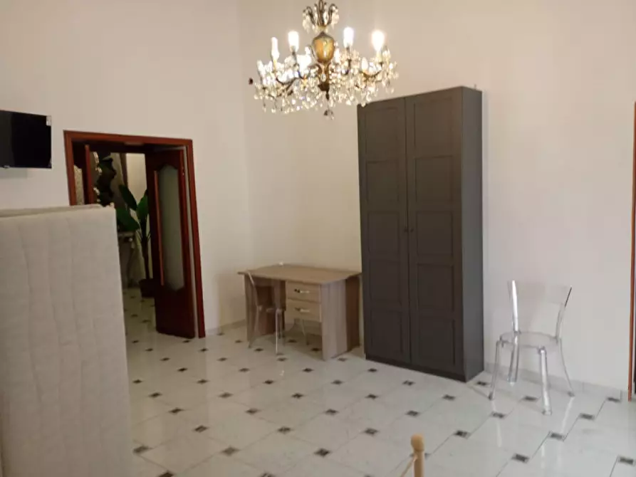 Immagine 8 di Camera in affitto  in via Salvator Rosa 56 a Napoli