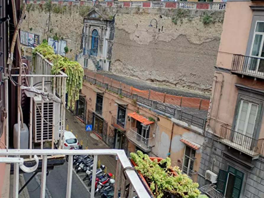 Immagine 12 di Camera in affitto  in via Salvator Rosa 56 a Napoli