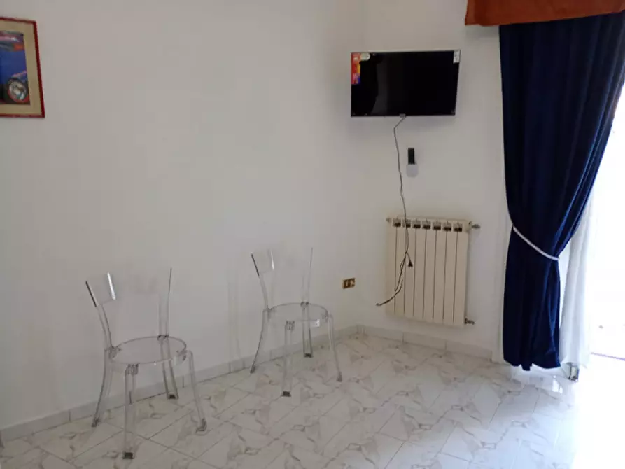 Immagine 35 di Camera in affitto  in via Salvator Rosa 56 a Napoli